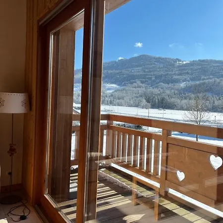 Gite Balneo Au Coeur Des Alpes Taninges Exterior photo
